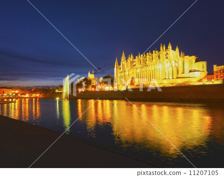 Cathedral in Palma of Majorca Cathedral in Palma of Majorca 11207105