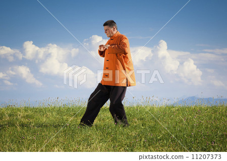 Qi-Gong outdoor 11207373