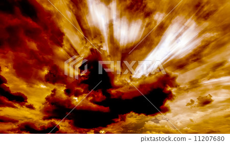 High contrast sky 11207680