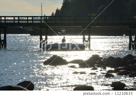 Evening pier 11210635