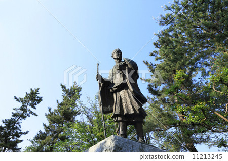Bronze statue of Matsuo Basho 11213245