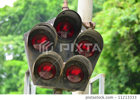 臼井通鐵路設施 臼井通鐵路設施 11213333