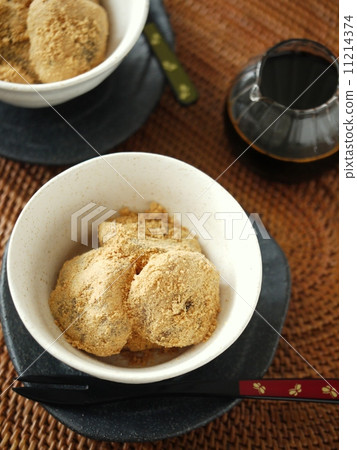 Warabime mochi (high angle) Warabime mochi (high angle) 11214374