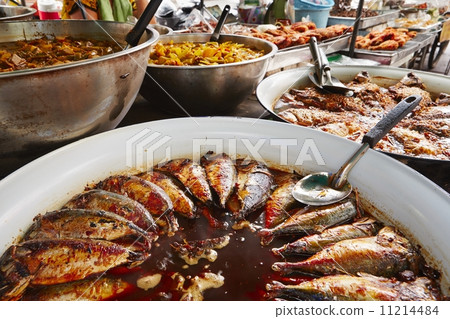 Thai cuisine on the street 11214484