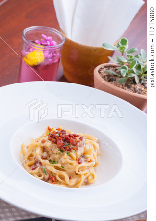 Pasta 11215880