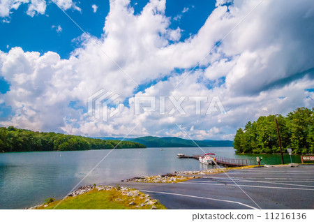 scenery around lake jocasse gorge 11216136