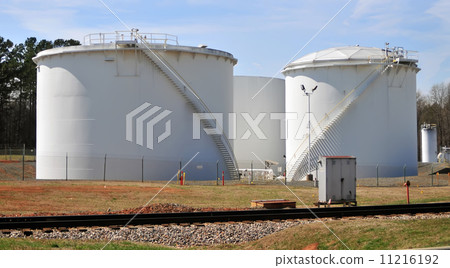 petroleum oil storage tanks 11216192
