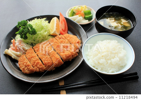 Tonkatsu set menu 11218494