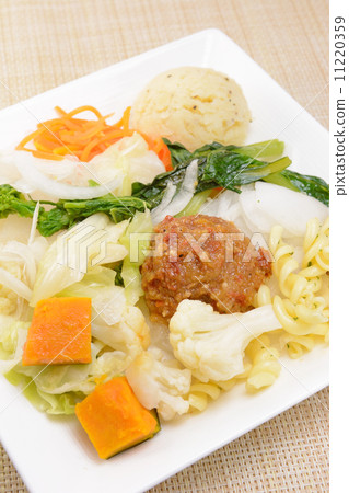 Delicious colored vegetable hot salad Delicious colored vegetable hot salad 11220359