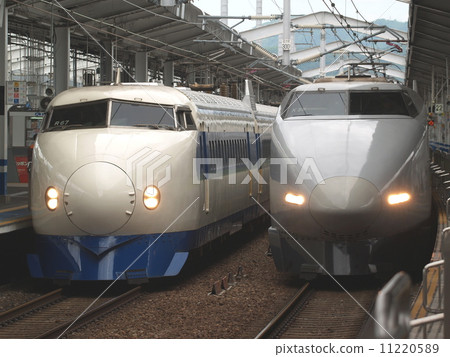 新幹線0和100列車 11220589