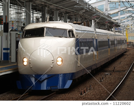 Shinkansen line 0 train 11220602