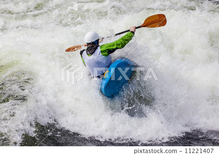 kayaker 11221407