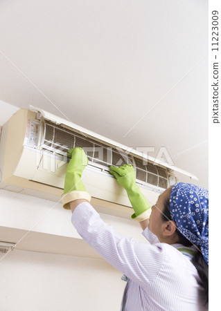 Before and after-air cleaning 11223009