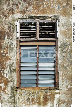 Window Window 11223895