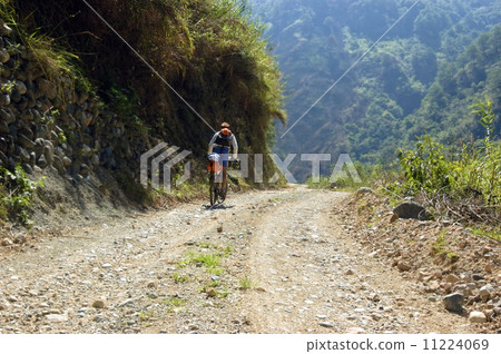 Mountain Bike Adventure 11224069