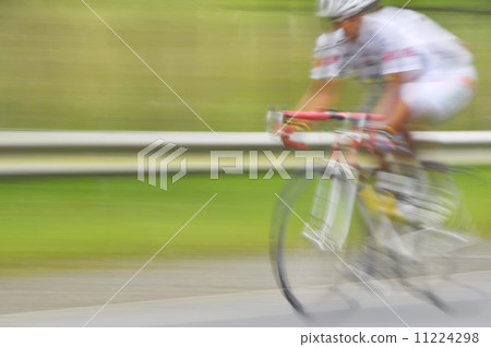 Cyclist 11224298
