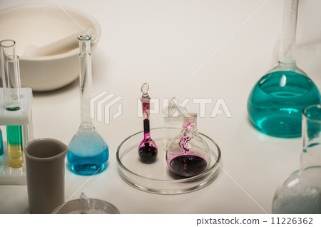 Group laboratory flasks liquid table 11226362