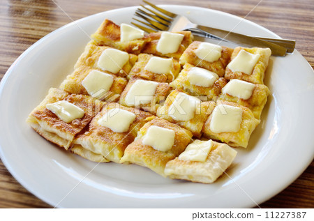 Roti with chesse Roti with chesse 11227387
