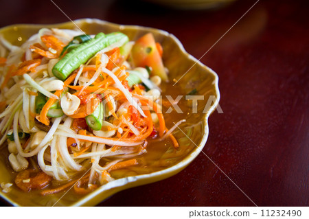 Thai cuisine - hot and spicy papaya salad 11232490