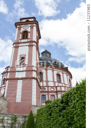 Famous Baroque chateau Jaromerice nad Rokytnou Famous Baroque chateau Jaromerice nad Rokytnou 11235963
