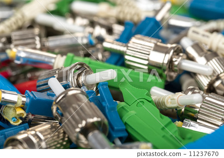 Fiber optic connectors Fiber optic connectors 11237670