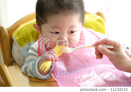 一個孩子 一個孩子 11238332