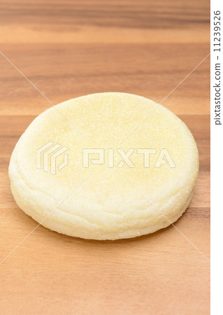 Delicious English muffin Delicious English muffin 11239526