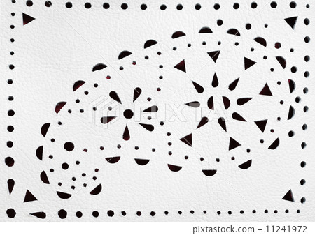 perforated paisley figure on white leather 11241972