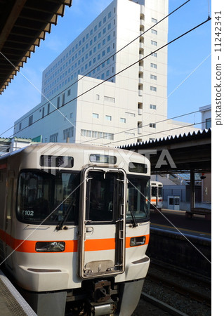 313 series train Toyohashi Station 11242341