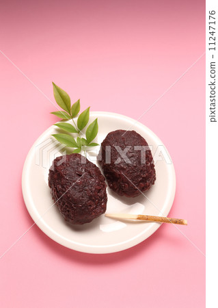 Ohagi (rice cake) Ohagi (rice cake) 11247176