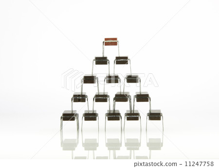 Silicon, hierarchy and pyramid 11247758