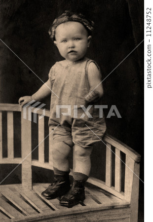 Vintage portrait 11248752