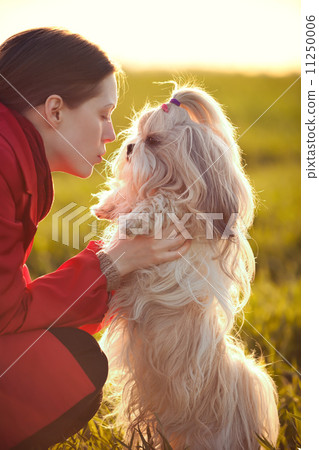 Woman with dog 11250006