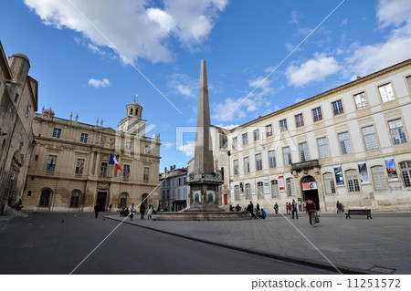 Arles · Republic Square Arles · Republic Square 11251572