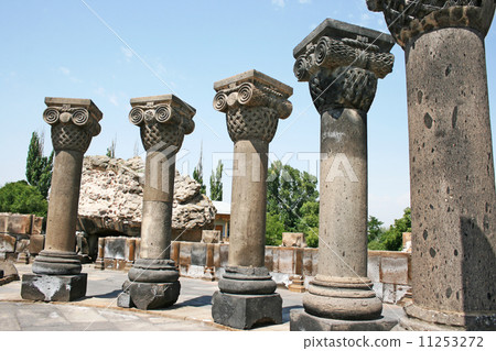 Zvartnots 11253272