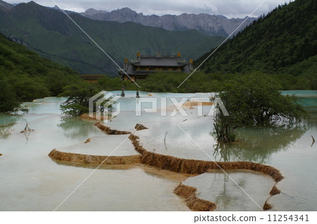 世界遺產·黃龍自然和寺廟 世界遺產·黃龍自然和寺廟 11254341