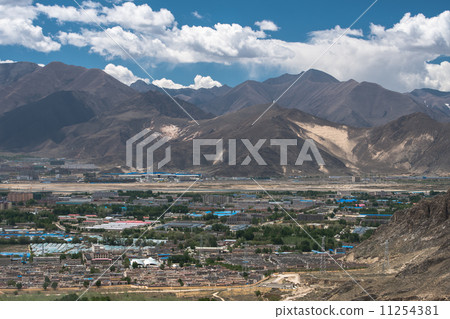 the main town in Tibet Valley the main town in Tibet Valley 11254381