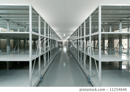 Image of steel shelves in a warehouse 11254646