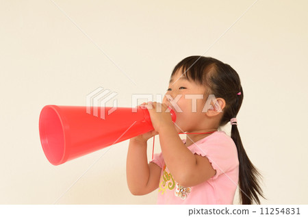 Girl with megaphone 11254831