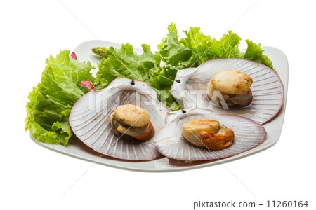 Grilled scallops 11260164