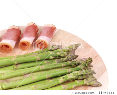 Platter with asparagus and prosciutto. Platter with asparagus and prosciutto. 11264533