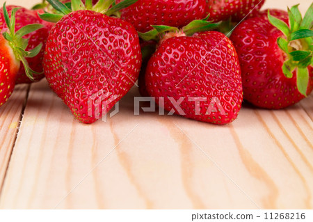 Fresh strawberries Fresh strawberries 11268216