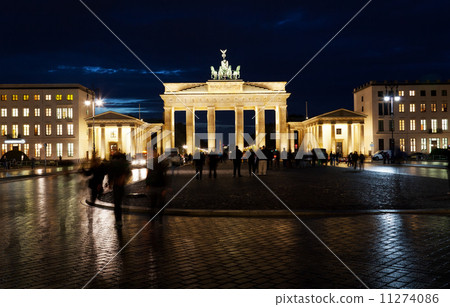 Brandenburg gate in Berlin at night Brandenburg gate in Berlin at night 11274086