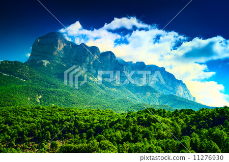 Mountains Mountains 11276930