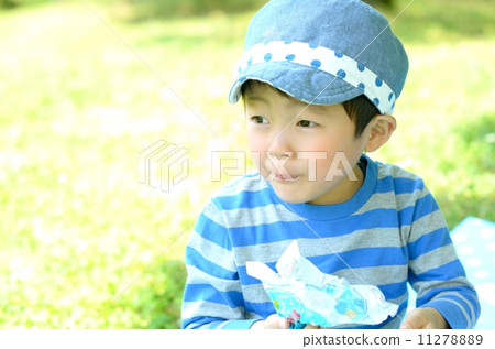 A child A child 11278889