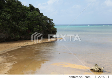 Sea of Ishigakijima Fuki Dune and Emerald Green 11279201