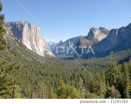Yosemite National Park Tunnel view Yosemite National Park Tunnel view 11281763