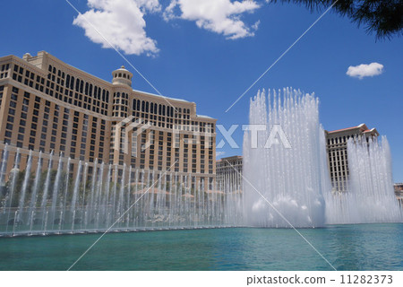 Las Vegas fountain Las Vegas fountain 11282373