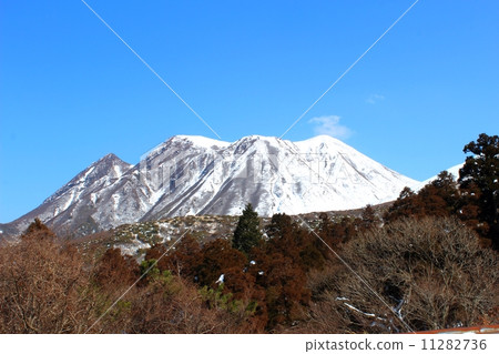Miyazato Mikuzu與雪 Miyazato Mikuzu與雪 11282736
