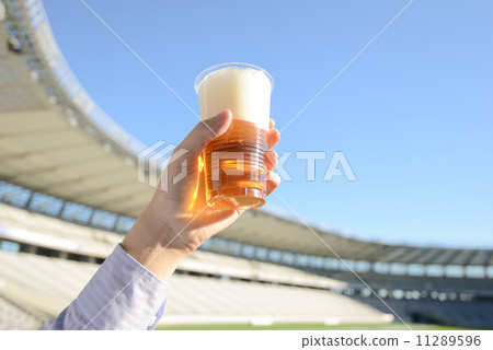 Draft beer 11289596